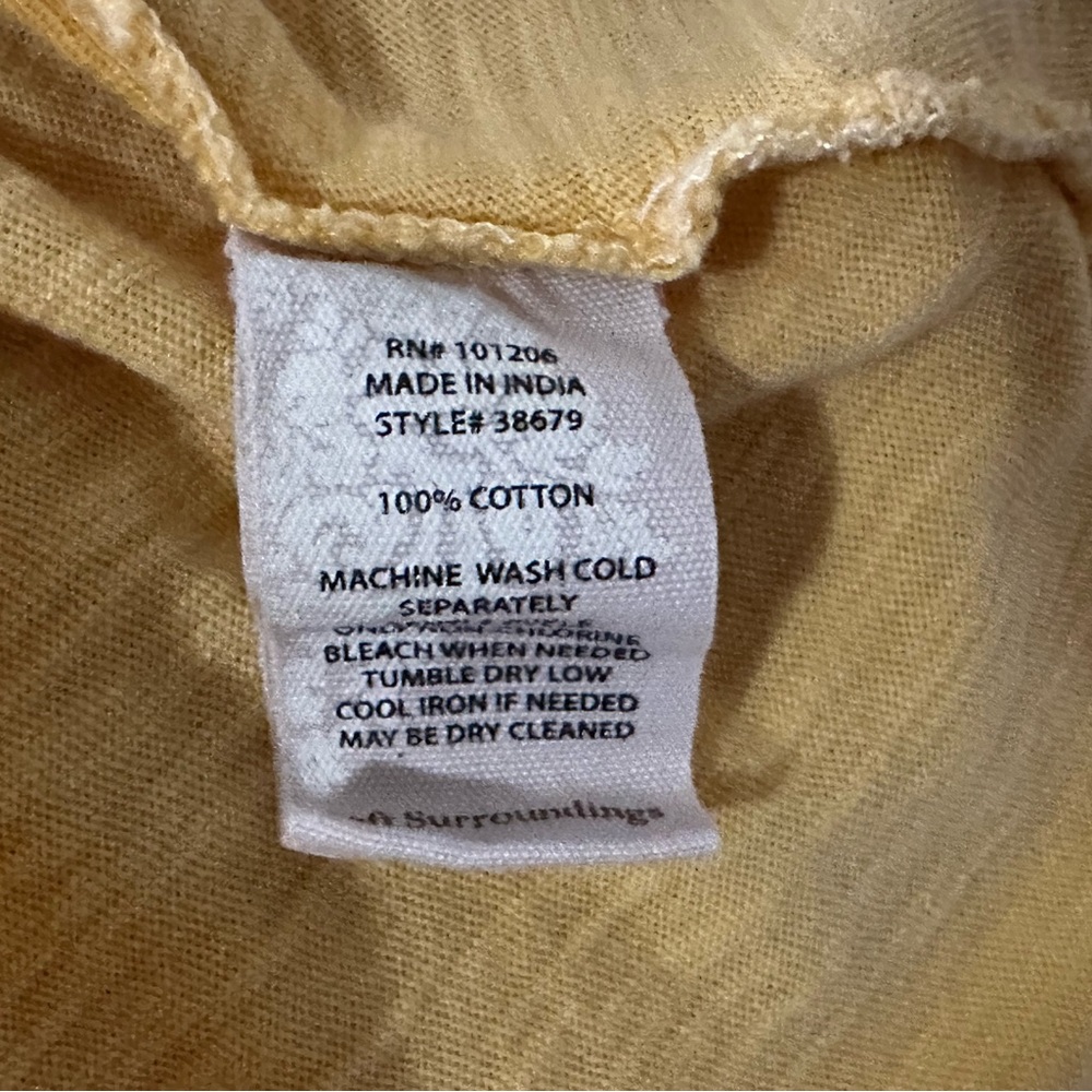 🌻3 for $13🌻 Soft Surroundings |  100 % Cotton Yellow Top, Embroidery Sz Petite L - Picture 8 of 9